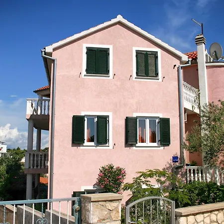 Jezera 5121b Apartamento Tisno
